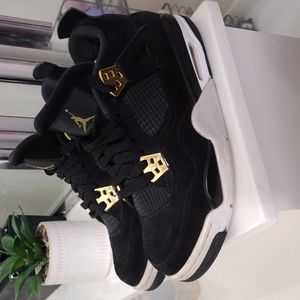 Jordan Retro 4 Royalty